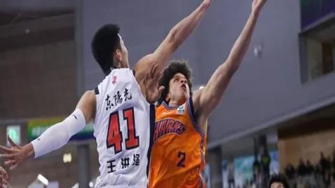 机甲新纪元：战魔篇章续写，激战神级BOSS三连击，全新内容盛宴来袭！